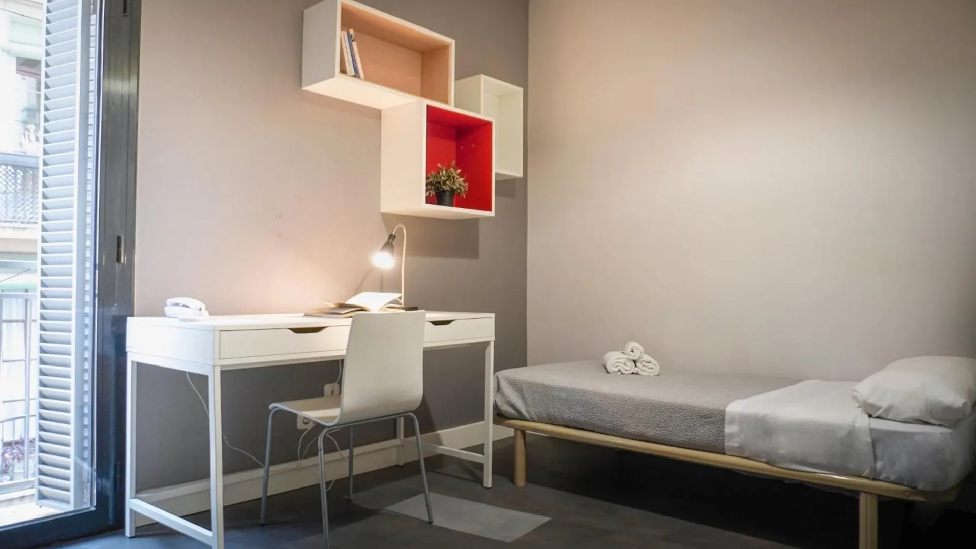 Residencia Universitaria Tagaste Barcelone 0*,  Espagne