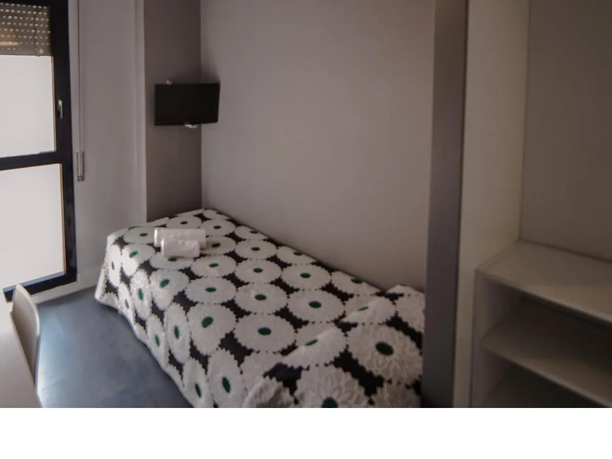 Residencia Universitaria Tagaste Barcellona 0*,