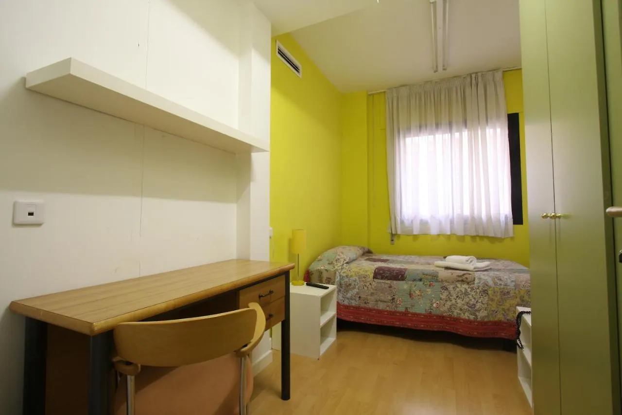 Residencia Universitaria Tagaste Barcelona Apartment