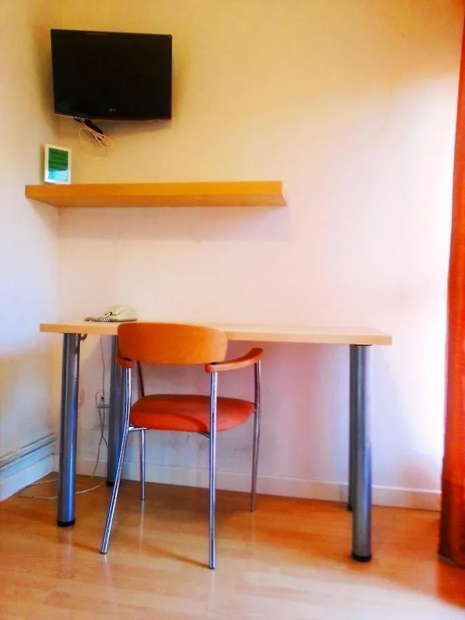 Apartment Residencia Universitaria Tagaste Barcelona Spain