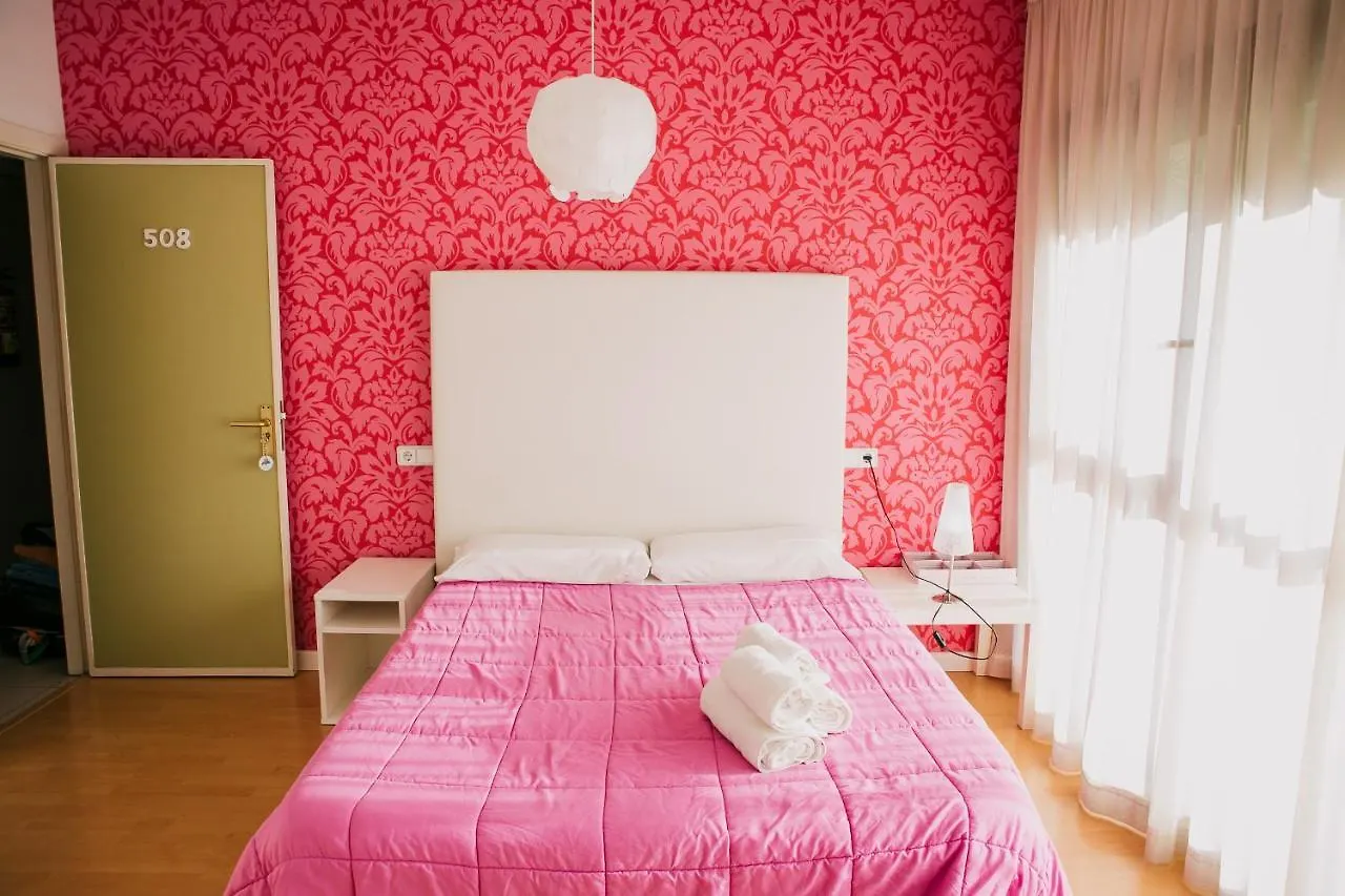 Residencia Universitaria Tagaste Barcelona Spain