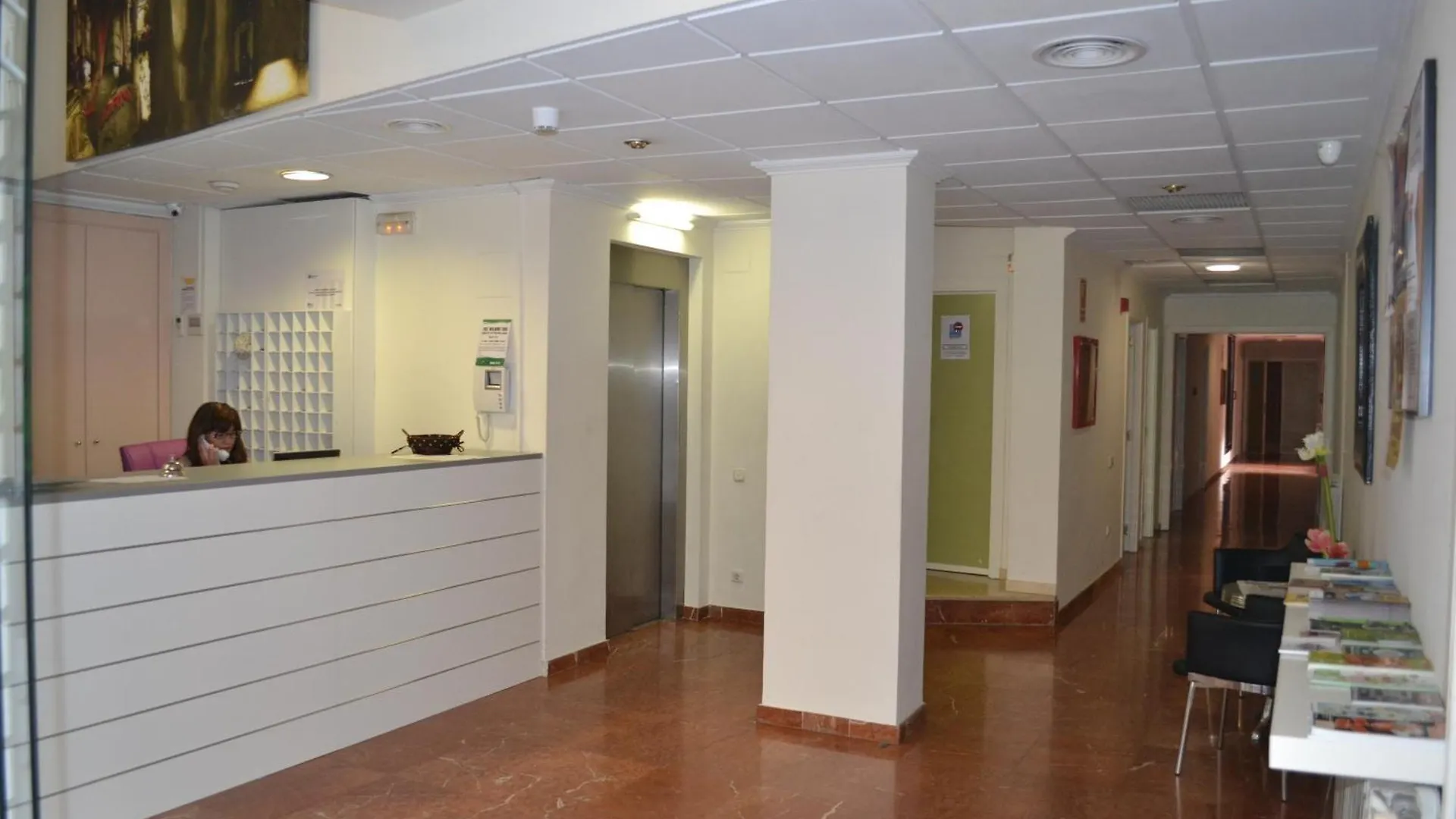 Apartment Residencia Universitaria Tagaste Barcelona
